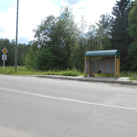 Автобусная остановка возле ЦРБ.
